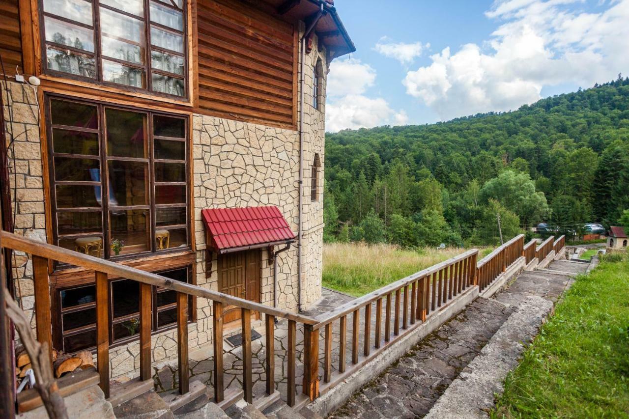 Альпина Otel Yaremche Dış mekan fotoğraf